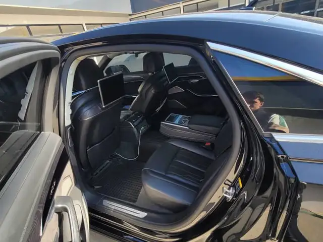 Audi A8 2022 - Выбор фото 6
