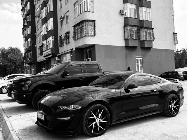 Ford Mustang 2021 - Выбор фото 1