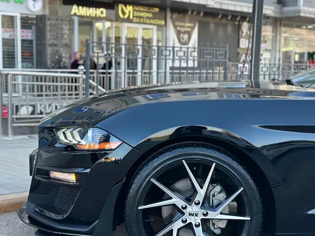Ford Mustang 2021 - Выбор фото 3