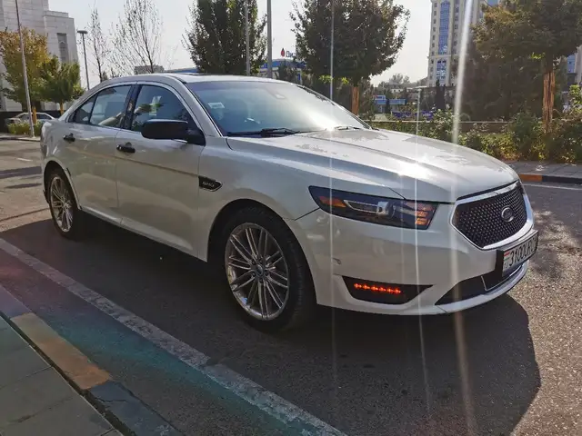 Ford Taurus 2017 - Выбор фото 4