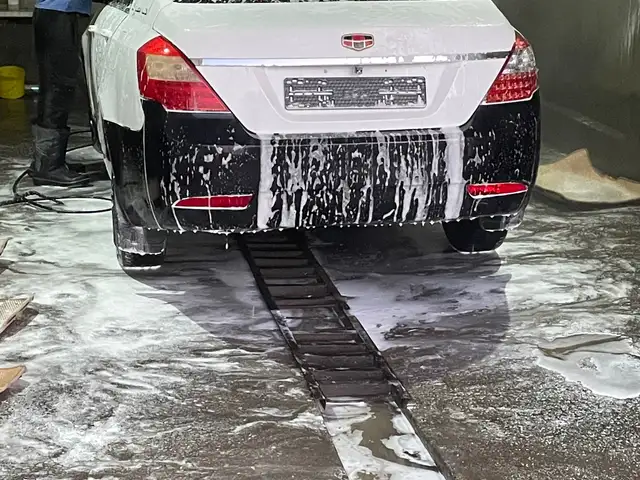 Geely Emgrand 2013 - Выбор фото 4