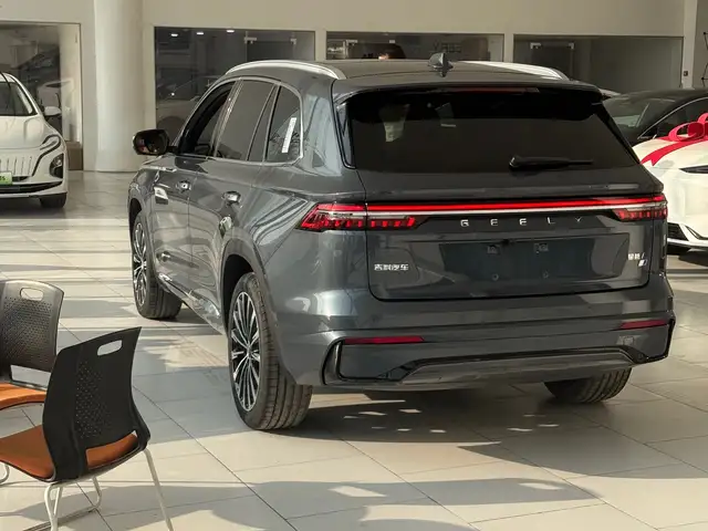 Geely Monjaro 2025 - Выбор фото 3