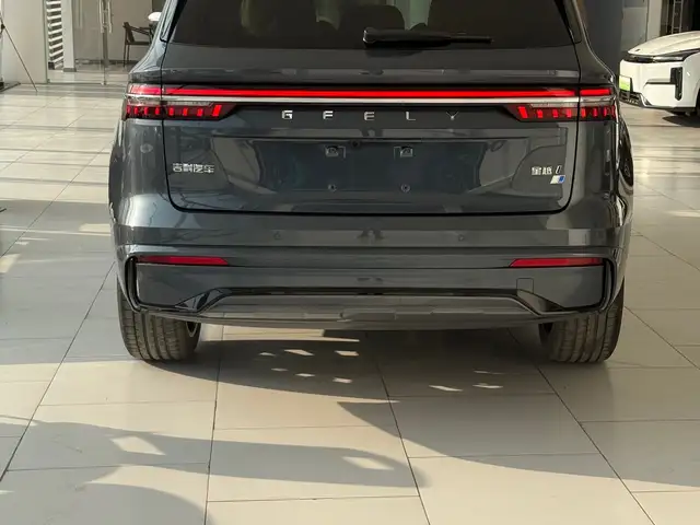 Geely Monjaro 2025 - Выбор фото 4