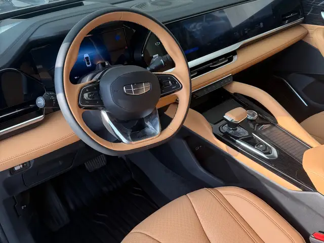 Geely Monjaro 2025 - Выбор фото 8