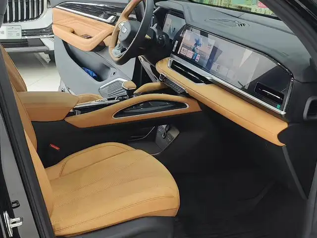 Geely Monjaro 2024 - Выбор фото 4