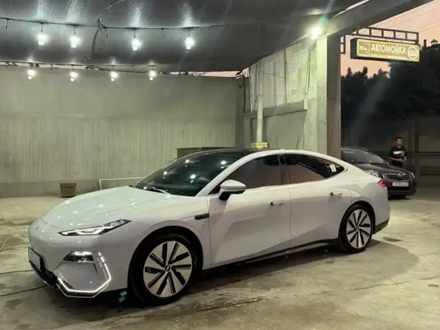 Geely Galaxy E8 2025 - Выбор фото 3