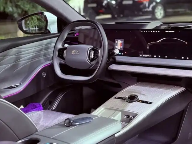 Geely Galaxy E8 2025 - Выбор фото 3