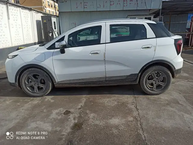 Geely Geometry E 2024 - Выбор фото 1