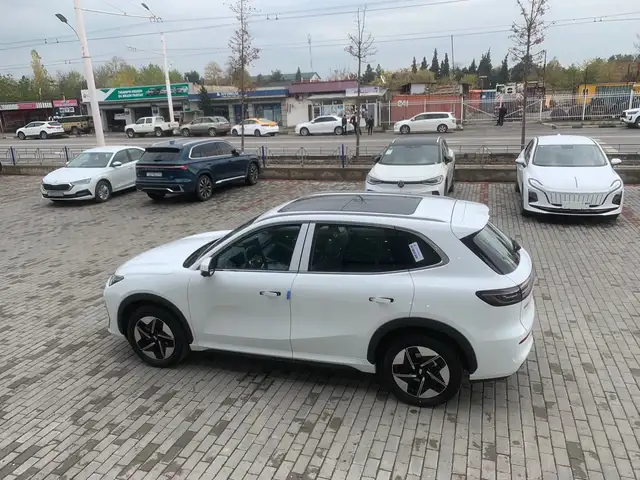 Geely MK 2024 - Выбор фото 3