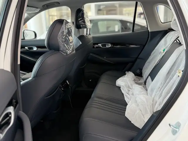 Geely Galaxy E5 2025 - Выбор фото 3