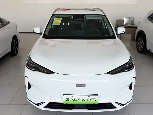 Geely Galaxy E5 2025 - Выбор фото 6