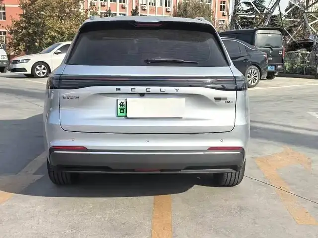 Geely Galaxy Starship 7 2025 - Выбор фото 5