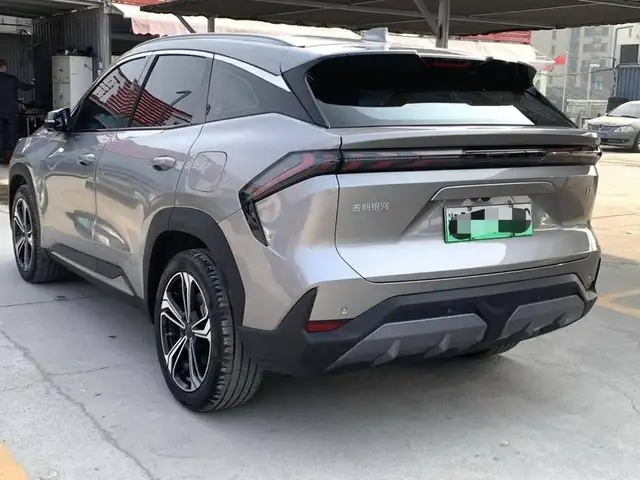 Geely Galaxy L7 2024 - Выбор фото 6