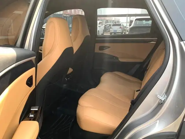 Geely Galaxy L7 2024 - Выбор фото 8