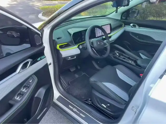 Geely Coolray 2023 - Выбор фото 7