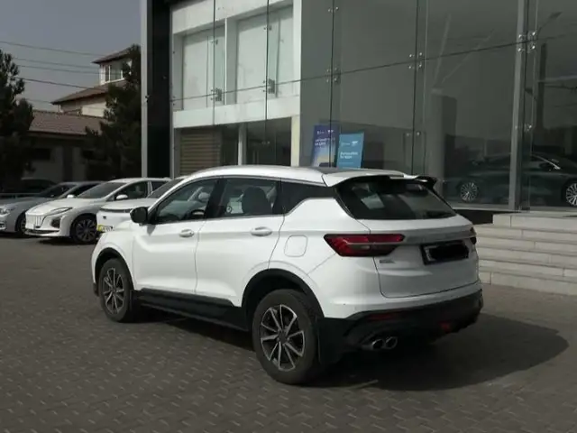 Geely Coolray 2022 - Выбор фото 4