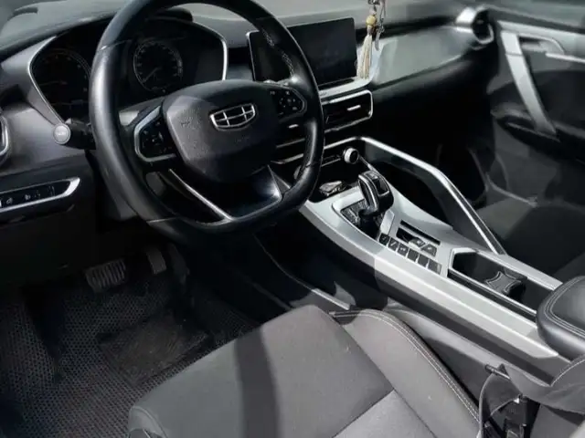 Geely Coolray 2022 - Выбор фото 5