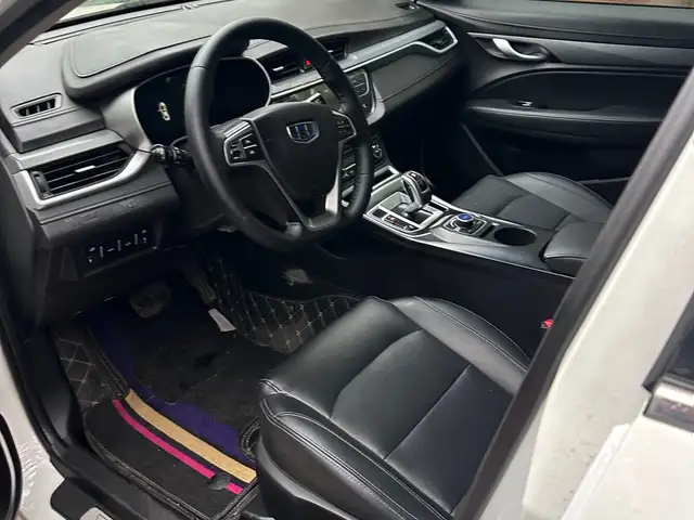 Geely Atlas 2019 - Выбор фото 6