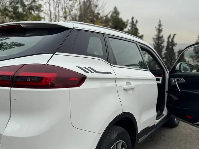 Geely Atlas 2018 - Выбор фото 8