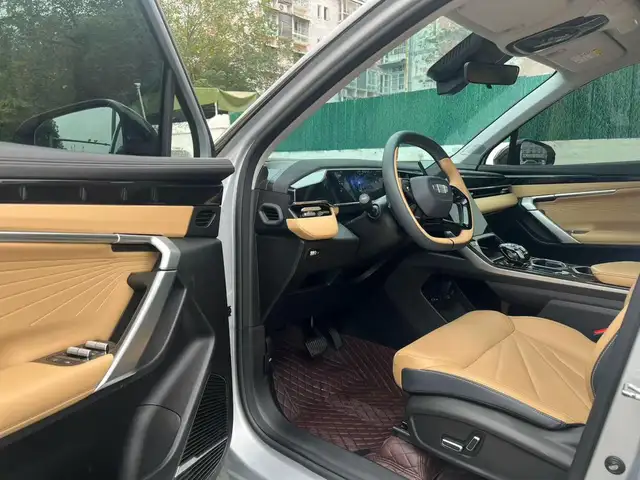 Geely Atlas 2022 - Выбор фото 4