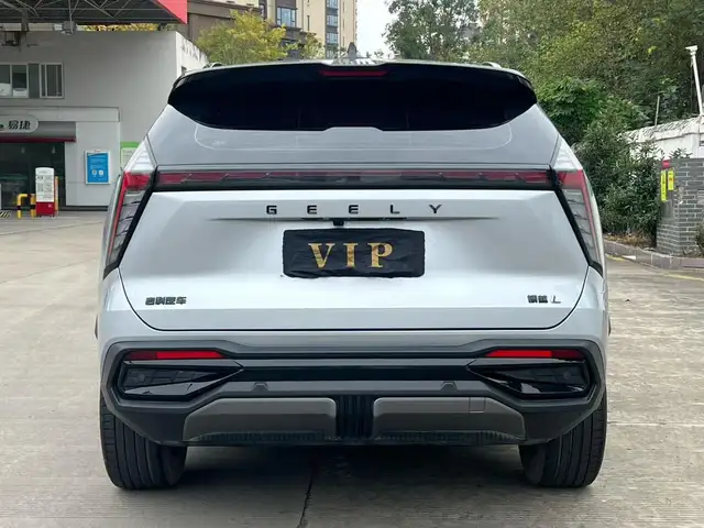 Geely Atlas 2022 - Выбор фото 8