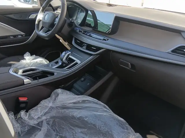 Geely Livan RL7 2025 - Выбор фото 5