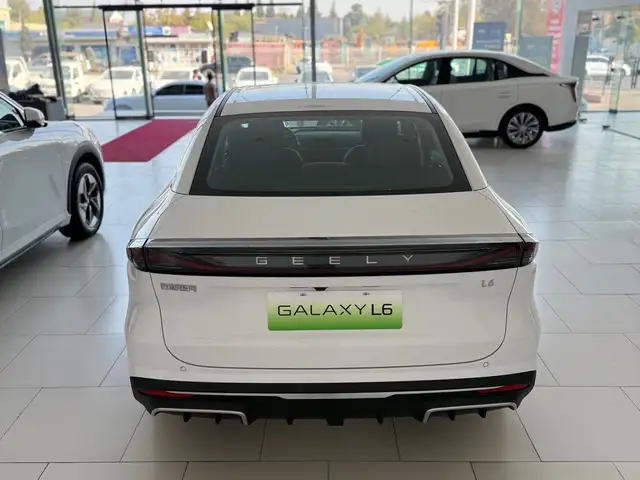 Geely Galaxy L6 2025 - Выбор фото 4