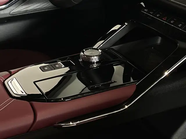 Haval H6 HEV 2025 - Выбор фото 7