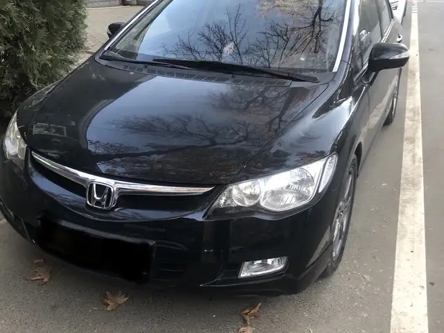 Honda Civic 2008 - Выбор фото 1