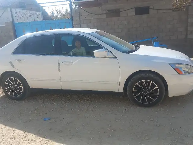 Honda Accord 2005 - Выбор фото 2