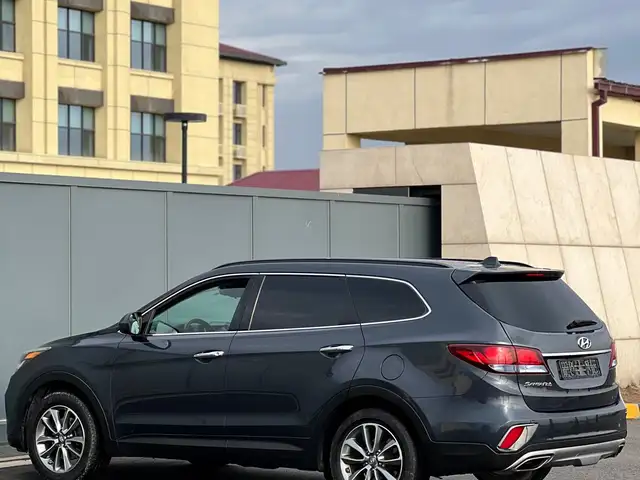 Hyundai Santa Fe 2017 - Выбор фото 7