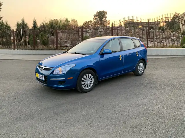 Hyundai i30 2011 - Выбор фото 1