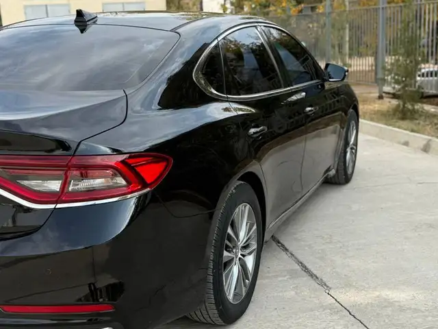 Hyundai Grandeur 2018 - Выбор фото 3