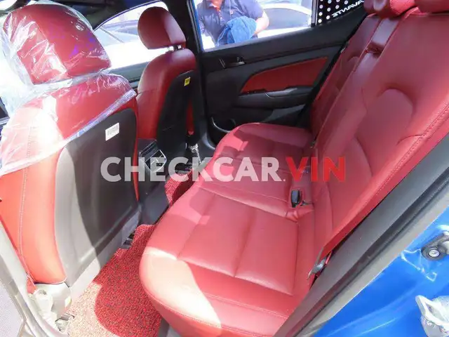 Hyundai Avante 2017 - Выбор фото 6