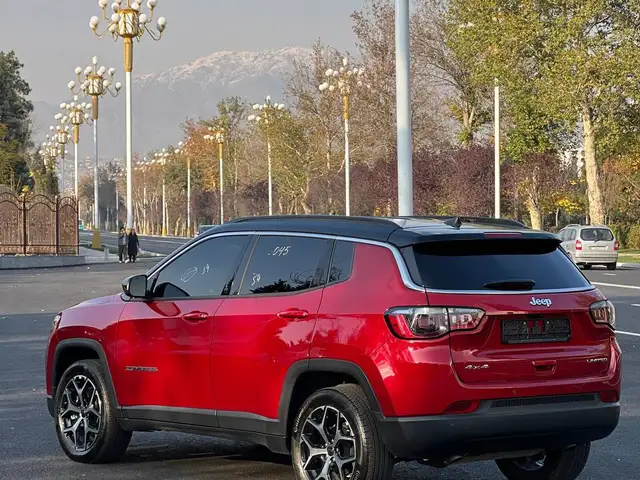 Jeep Compass 2025 - Выбор фото 4