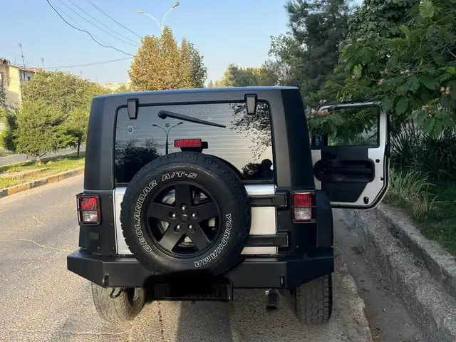 Jeep Wrangler 2010 - Выбор фото 3