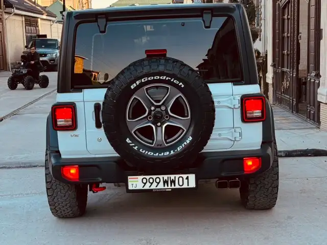 Jeep Wrangler 2018 - Выбор фото 4