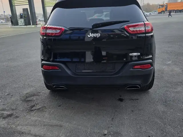 Jeep Cherokee 2017 - Выбор фото 5