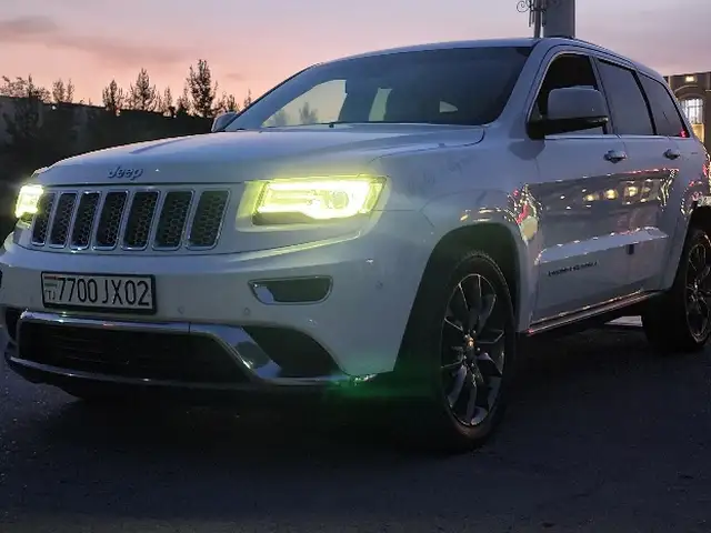 Jeep Grand Cherokee 2014 - Выбор фото 1