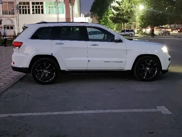 Jeep Grand Cherokee 2014 - Выбор фото 5