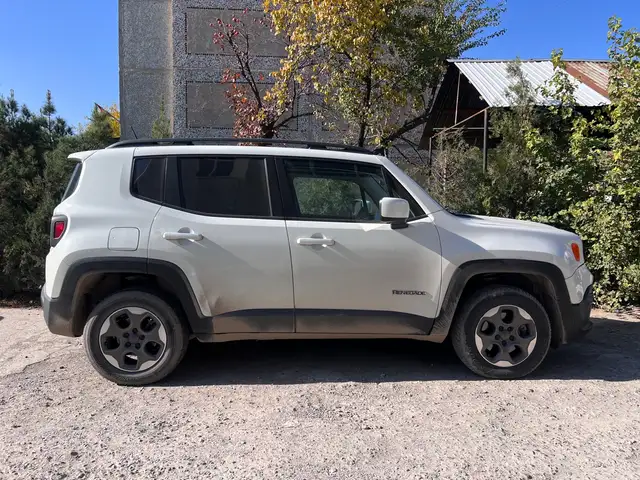 Jeep Renegade 2016 - Выбор фото 7