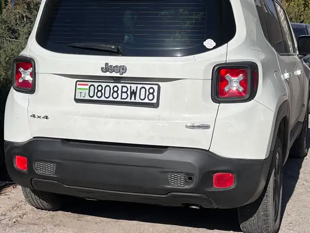 Jeep Renegade 2016 - Выбор фото 8