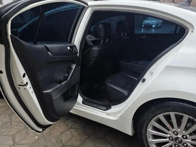 Kia K7 2010 - Выбор фото 8