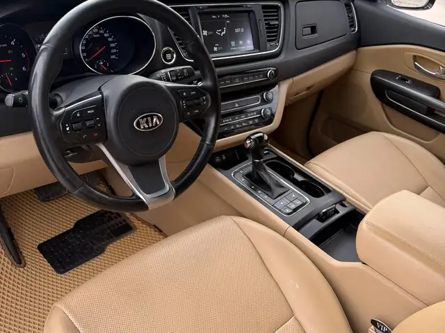 Kia Carnival 2016 - Выбор фото 5