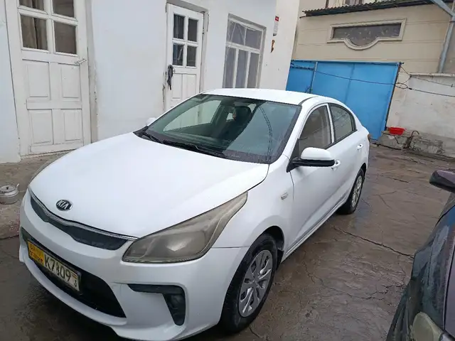 Kia Rio 2019 - Выбор фото 4