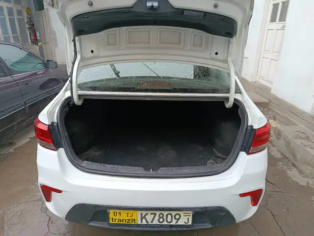Kia Rio 2019 - Выбор фото 7
