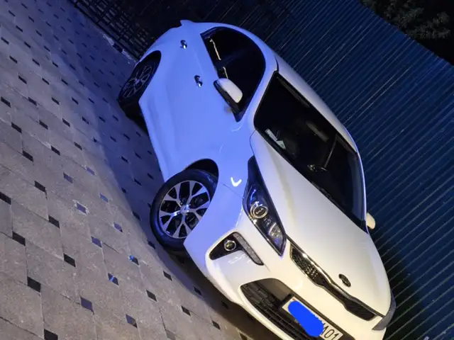 Kia Rio 2019 - Выбор фото 2