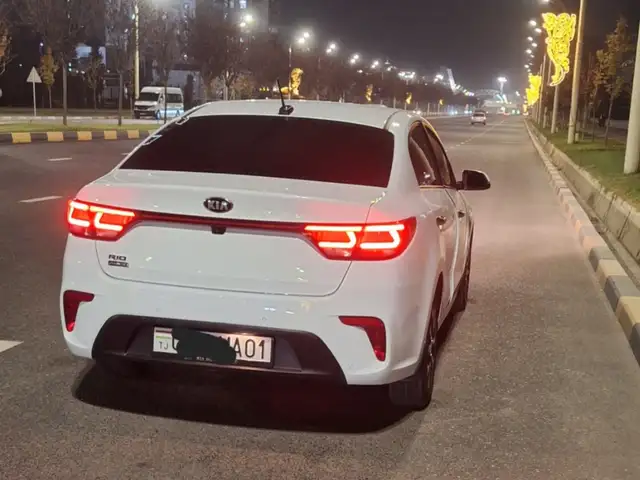 Kia Rio 2019 - Выбор фото 5