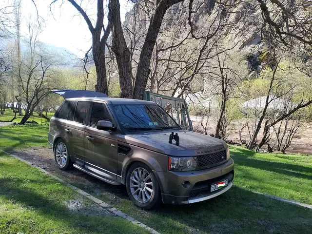 Land Rover Range Rover Sport 2010 - Выбор фото 2