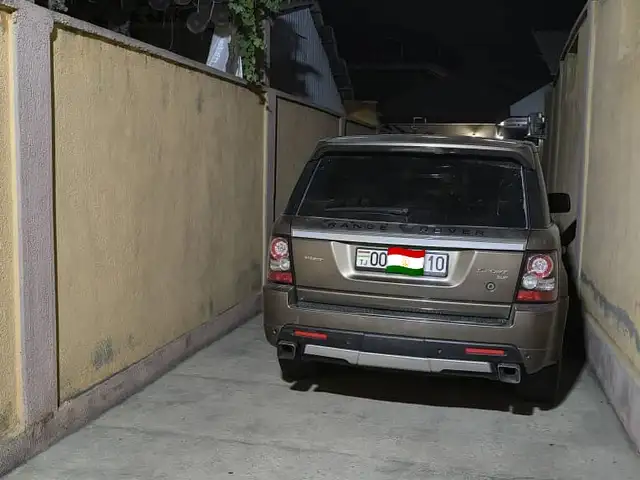 Land Rover Range Rover Sport 2010 - Выбор фото 4